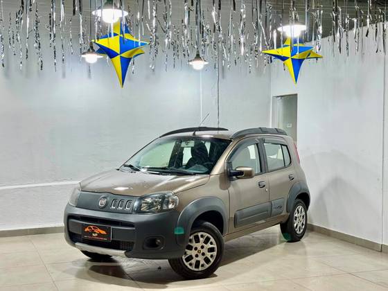 FIAT UNO 1.0 WAY 8V FLEX 4P MANUAL FIAT UNO 1.0 WAY 8V FLEX 4P MANUAL